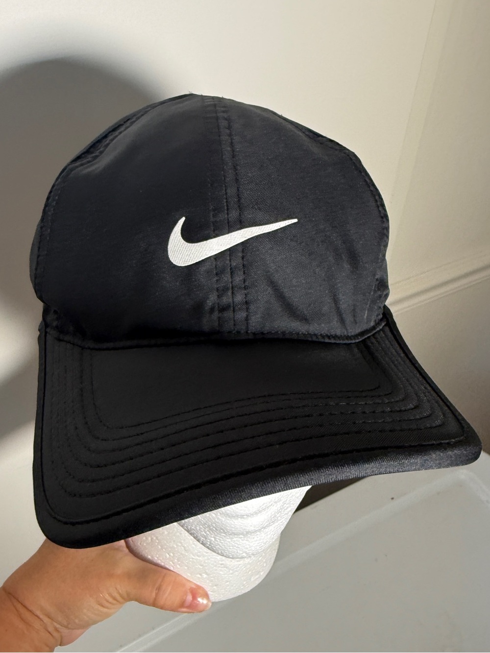 Nike Black Swoosh Performance Running Cap - Unisex Medium